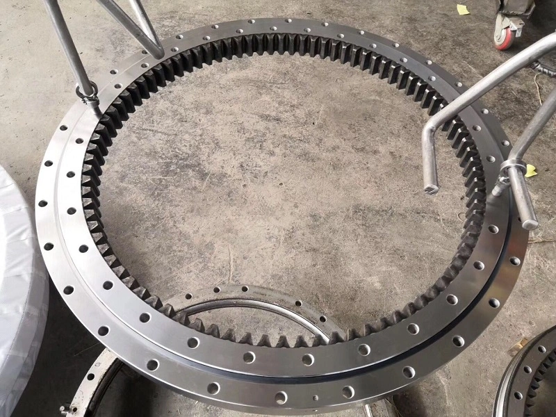 Excavator Slewing Ring Bearing Turntable Bearing Ec180